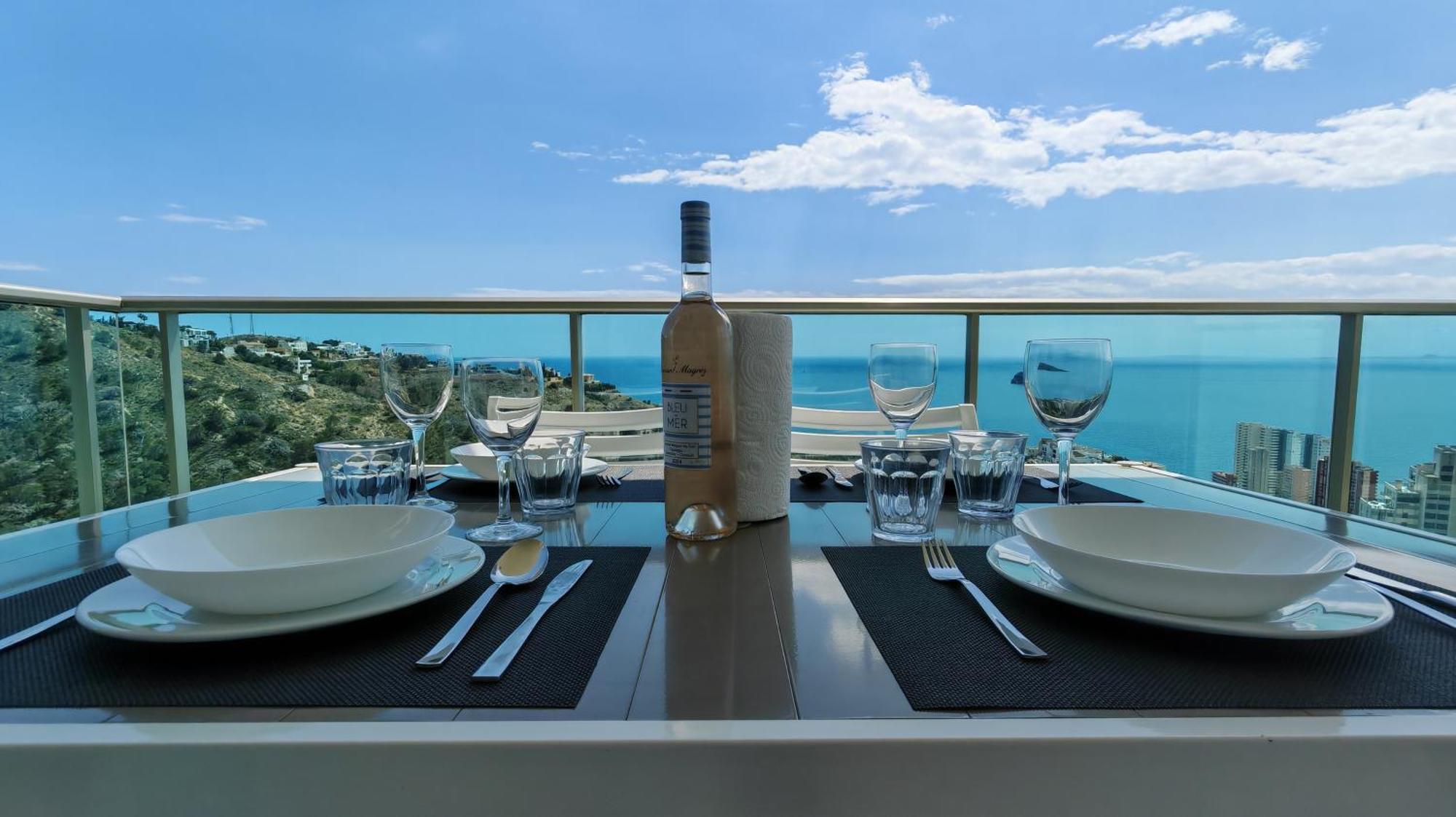 Benidorm High Rise Apartments - Sea Views - Torre Lugano Εξωτερικό φωτογραφία