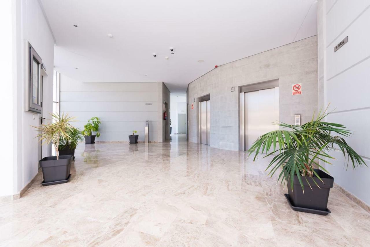 Benidorm High Rise Apartments - Sea Views - Torre Lugano Εξωτερικό φωτογραφία
